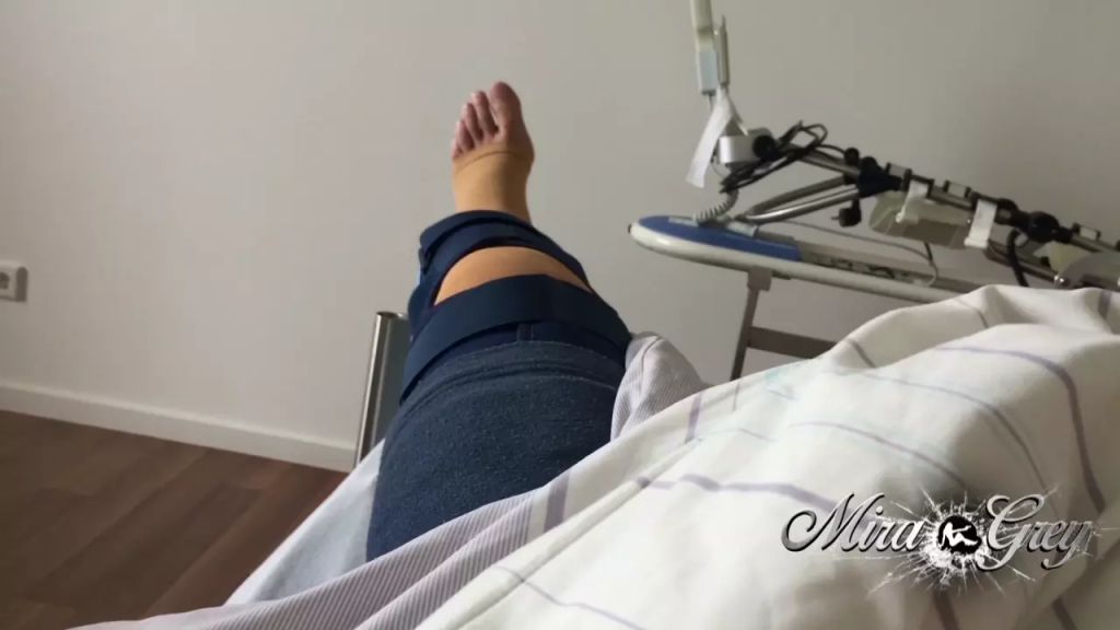 sexy foto nr. 1 von Abspritzhilfe beim Krankenbesuch