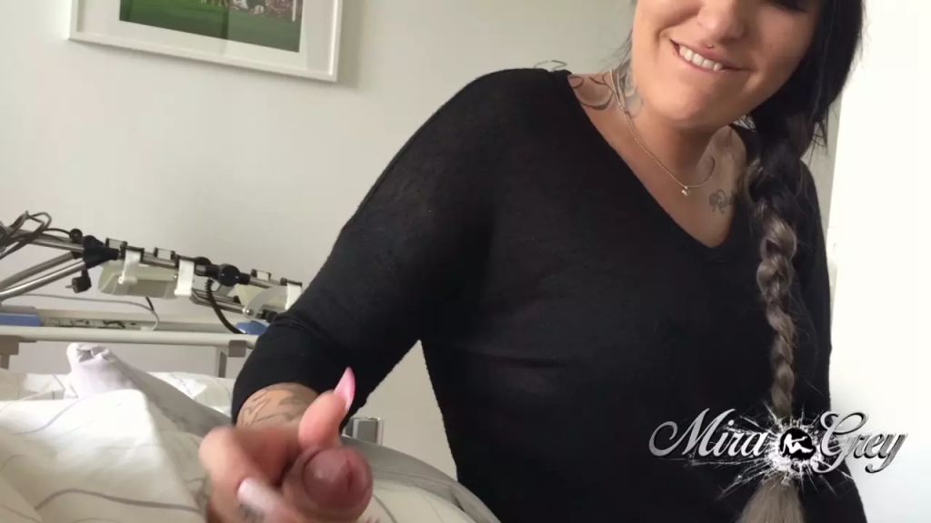 sexy foto nr. 4 von Abspritzhilfe beim Krankenbesuch