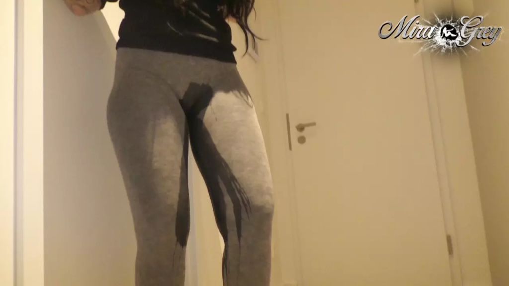 sexy foto nr. 8 von Richtig schön eingepisst !