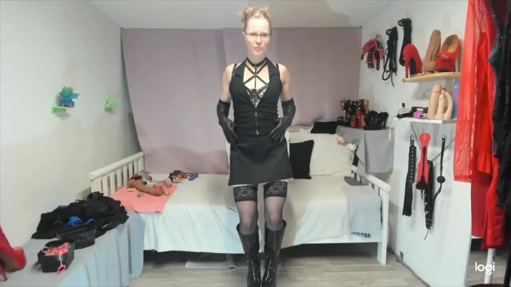 sexy foto nr. 2 von auf wunsch mein kleiner heisser stripp aus der rundmail