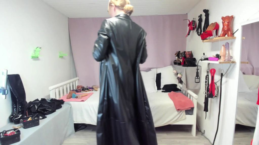 sexy foto nr. 2 von lacklust? geil gefickt ins anale & nasse loch & gesquirtet