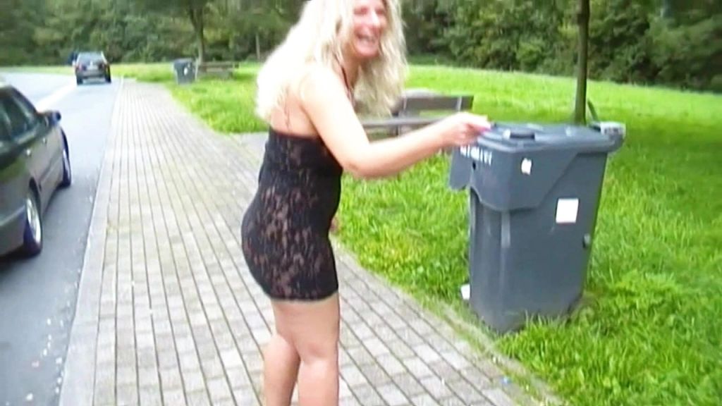 sexy foto nr. 3 von Public Weitpiss-Rekord vor Zuschauern!