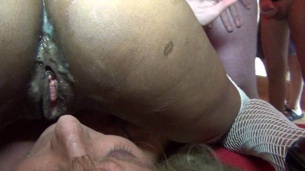sexy foto nr. 4 von Analsperma aus Schokobebe´s Arsch geschluckt!Teil 5