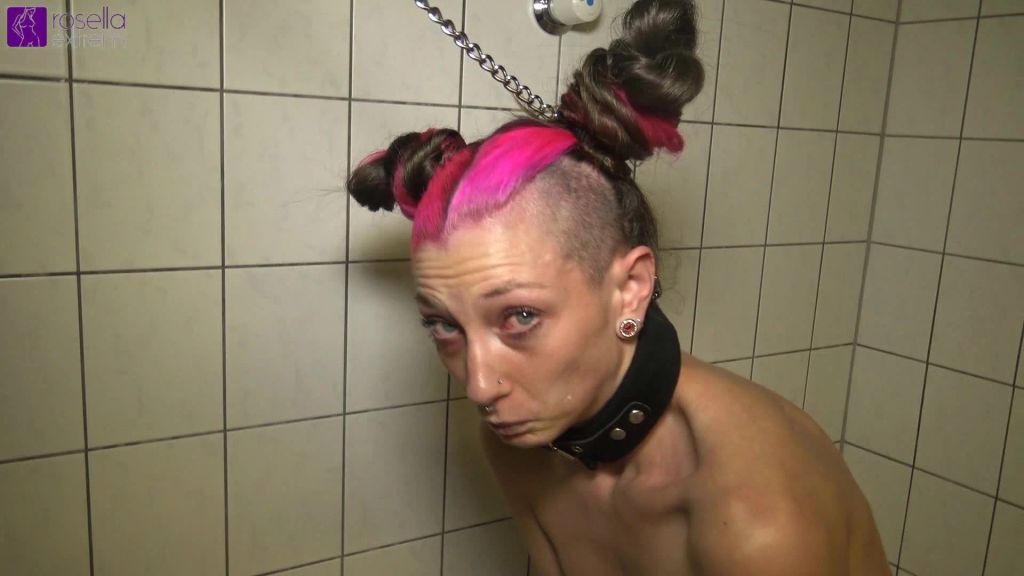 sexy foto nr. 9 von Sklavin kotzt einem Sklaven extrem ins Maul!