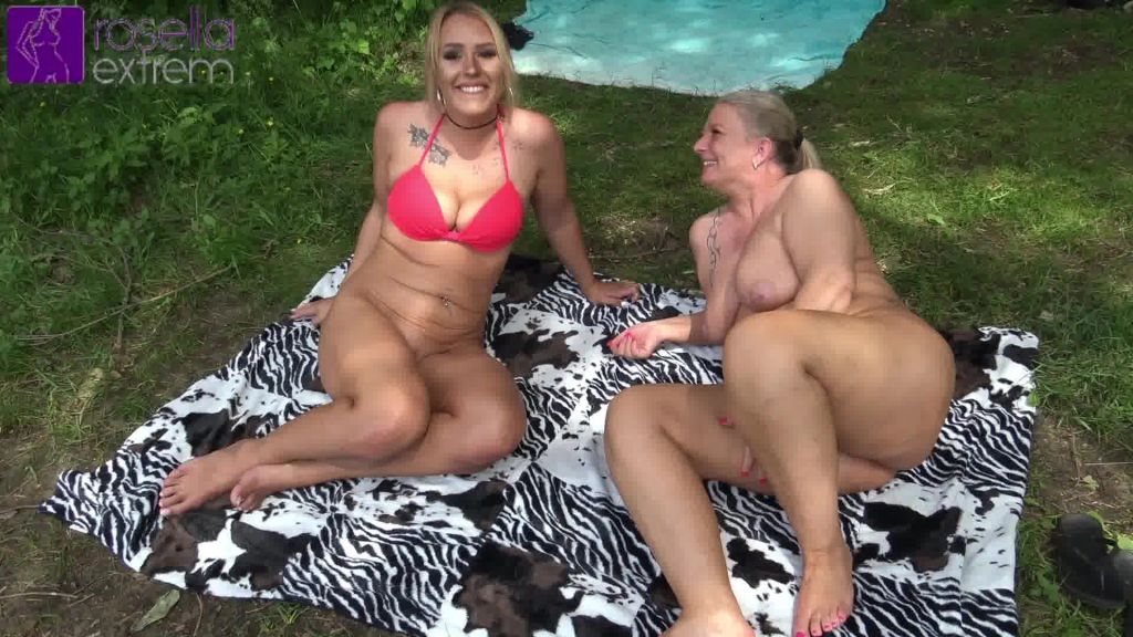 sexy foto nr. 6 von Geiles Public-Pissen mit meiner Freundin Sarah-Star!