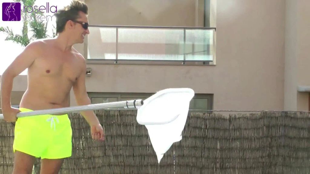 sexy foto nr. 2 von Vom Poolboy, im Urlaub, am Outdoor Pool gefickt worden! 1