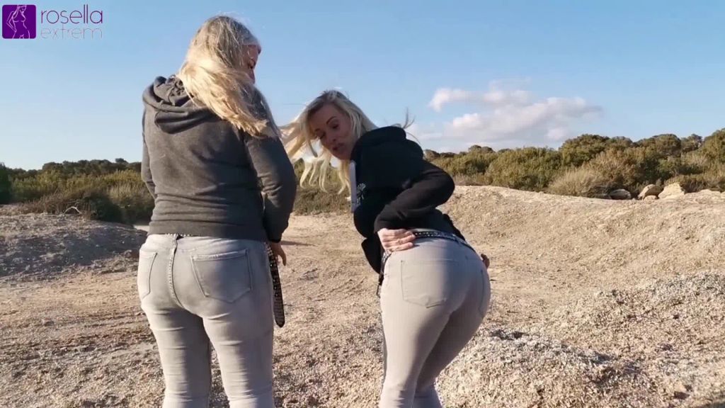 sexy foto nr. 5 von Public Piss mit Tina am Meer! 2 Geile Milf Mumus und Ärsche!