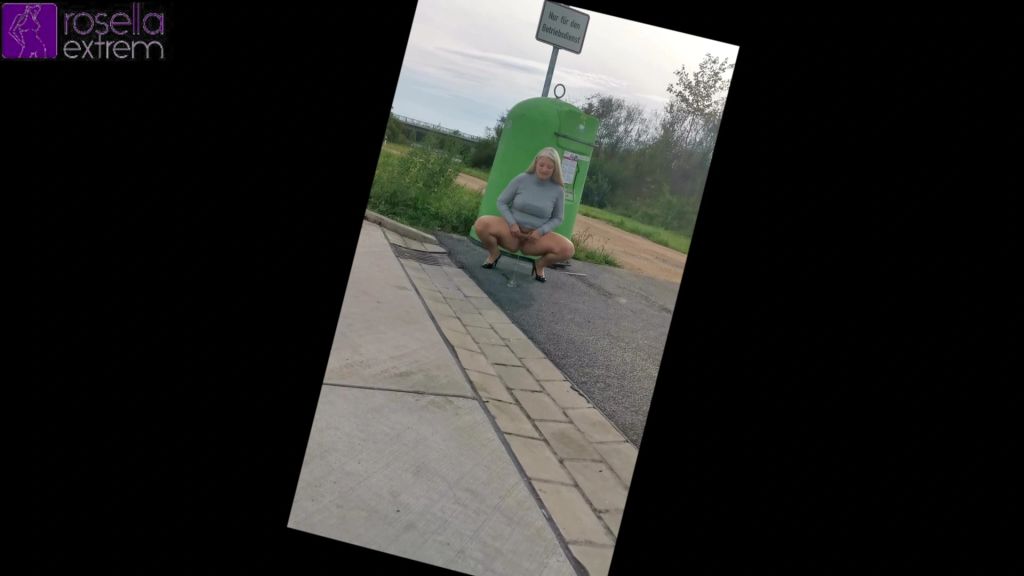 sexy foto nr. 4 von Public Outdoor Piss an der Autobahn!