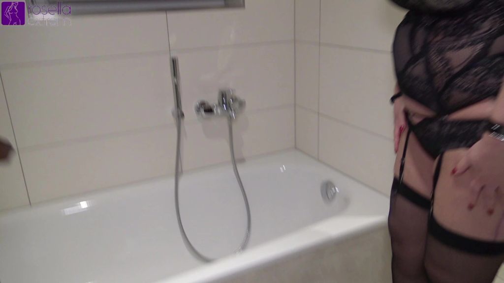 sexy foto nr. 4 von Kameramann musste pissen, nach dem Dreier mit Tina und Conny