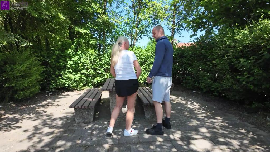 sexy foto nr. 5 von Public AO-Fremdfick mit Creampie auf einem Rastplatz! Teil 1