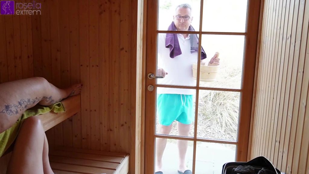sexy foto nr. 4 von Tina und Rosella vernaschten den Bademeister in der Sauna! 1