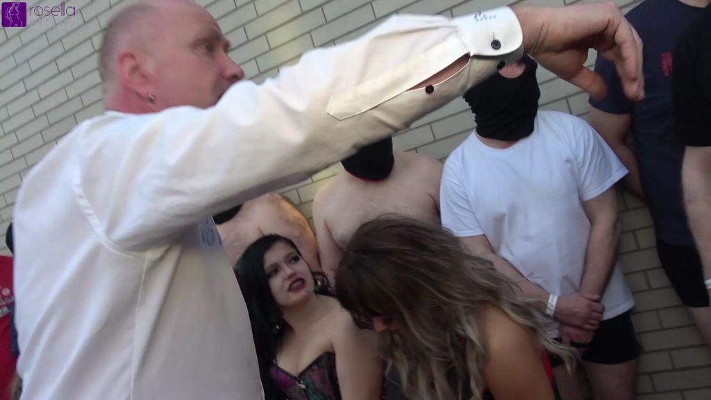 sexy foto nr. 3 von Die GangBang-Fotzen! 5 GangBang-Schlampen in Aktion! Teil 1