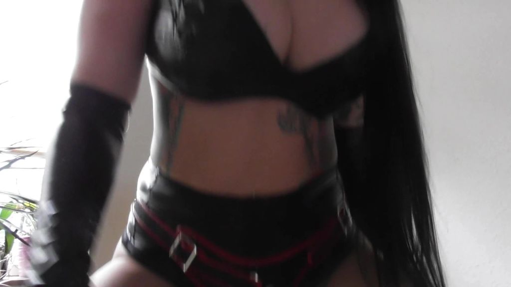 sexy foto nr. 3 von Spüre meinen Strap-On, Wichser! (Wunschclip)