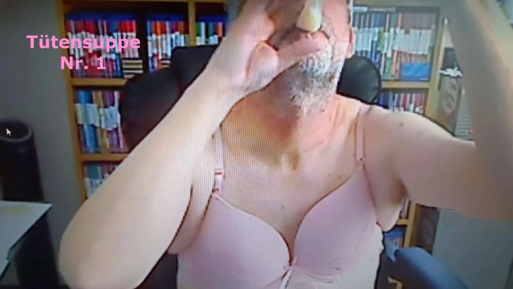sexy foto nr. 5 von Nutte Axel schluckt 3 Ladungen
