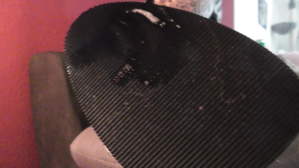 sexy foto nr. 3 von Betawichser lecken Heels und fressen Sperma