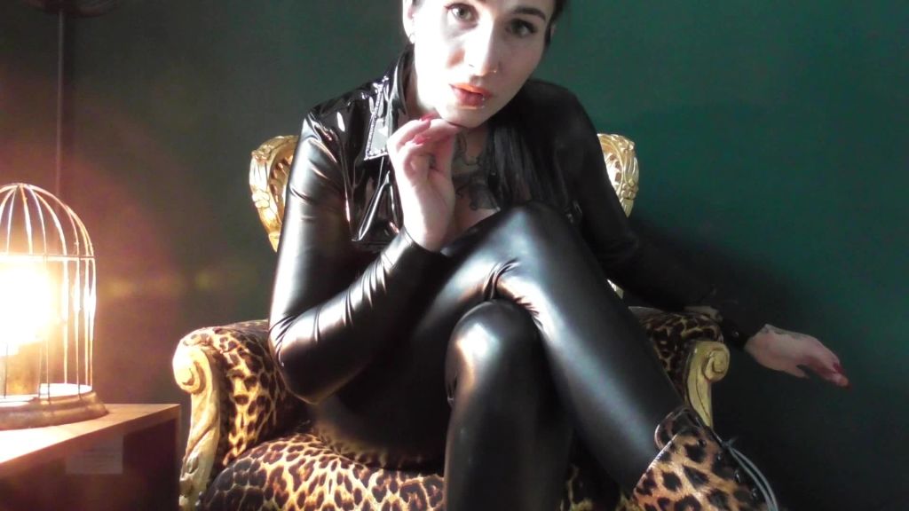 sexy foto nr. 9 von Anal gestopft und zugedröhnt auf dem "elektrischen Stuhl"