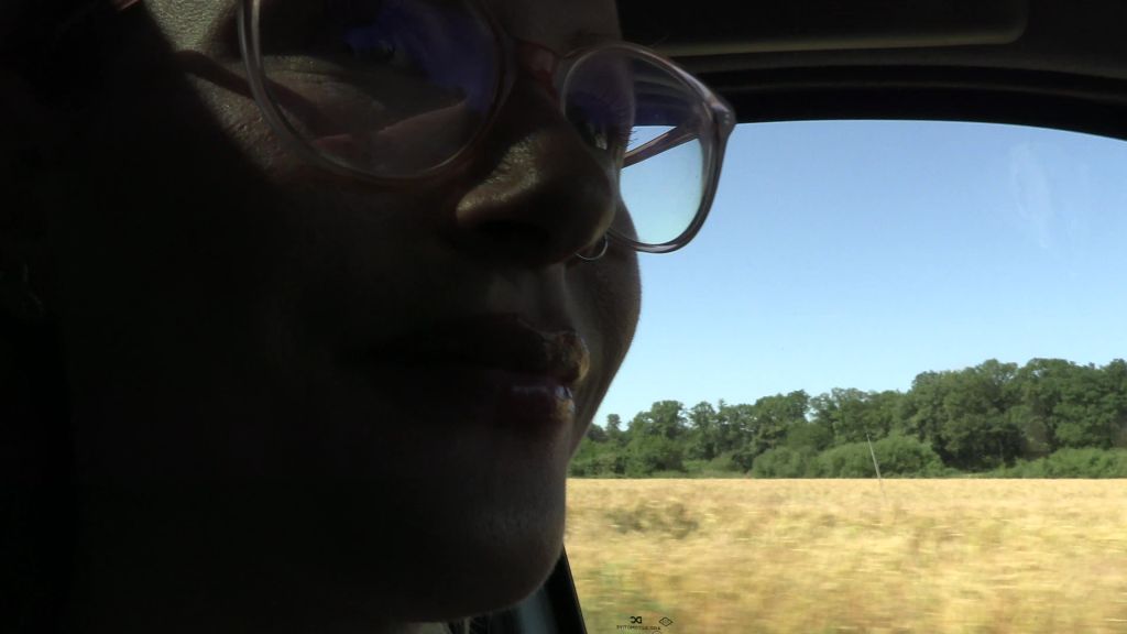 sexy foto nr. 3 von Ganz nackig Auto fahren