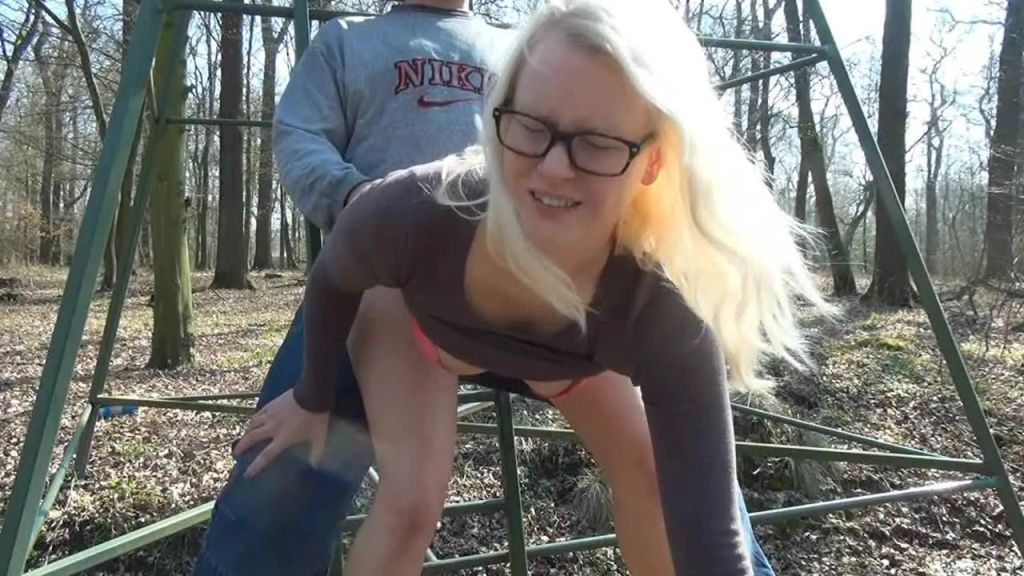sexy foto nr. 4 von AO Fick im Wald
