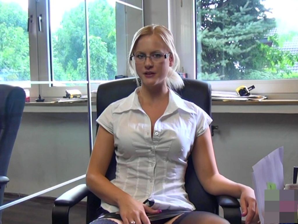 sexy foto nr. 3 von Wichs IHN Dir im Büro!