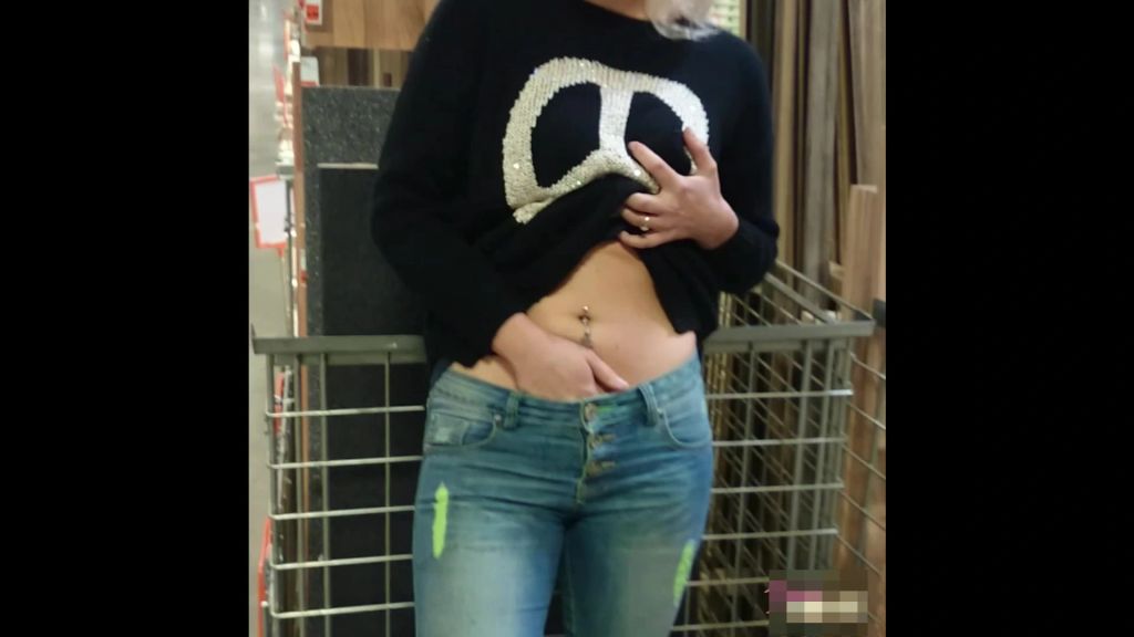sexy foto nr. 8 von Was ist denn hier passiert? PUBLIC!