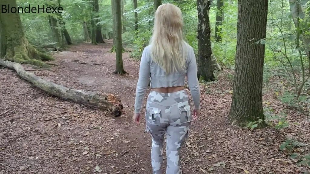 PUBLIC! Geile Joggerin erkannt und gefickt!