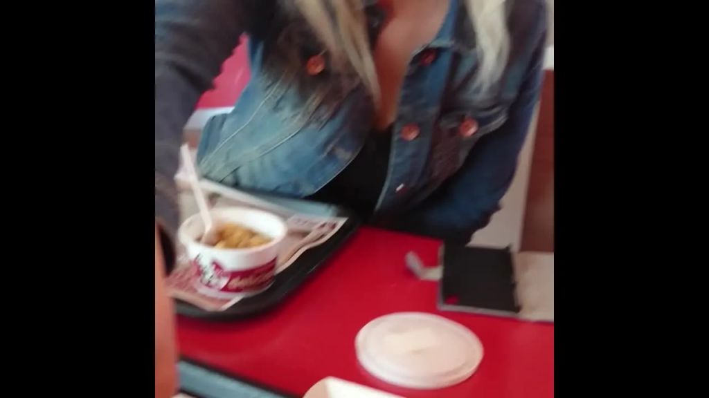 sexy foto nr. 1 von Public! Riskanter Creampie Quicki