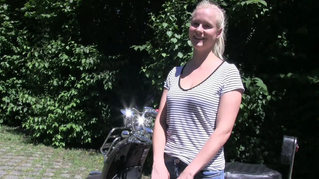 sexy foto nr. 3 von POV Public Parkplatz Fick als Dank