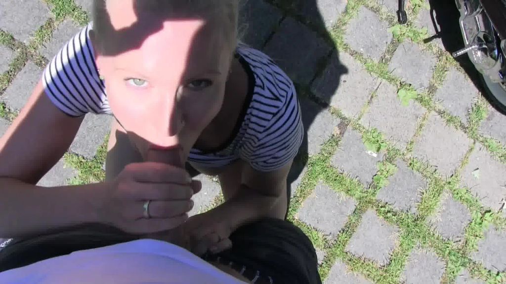 sexy foto nr. 6 von POV Public Parkplatz Fick als Dank