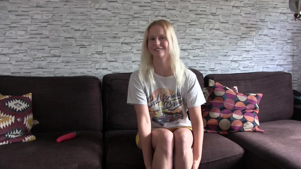 sexy foto nr. 1 von Ausgelaufen in Sneakersöckchen