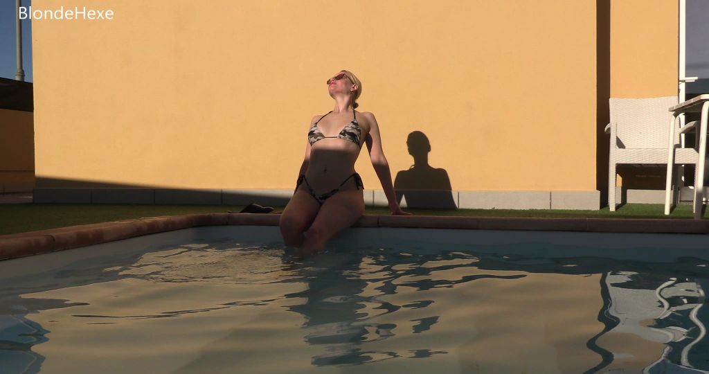 sexy foto nr. 1 von Wichsanleitung im Pool
