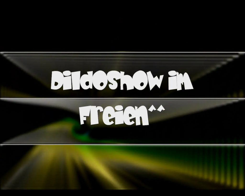 sexy foto nr. 1 von Dildoshow im Freien