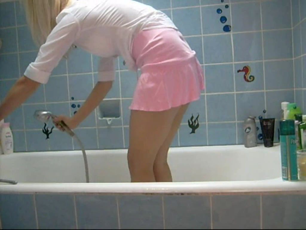 sexy foto nr. 3 von Teen (18+) hat Spaß