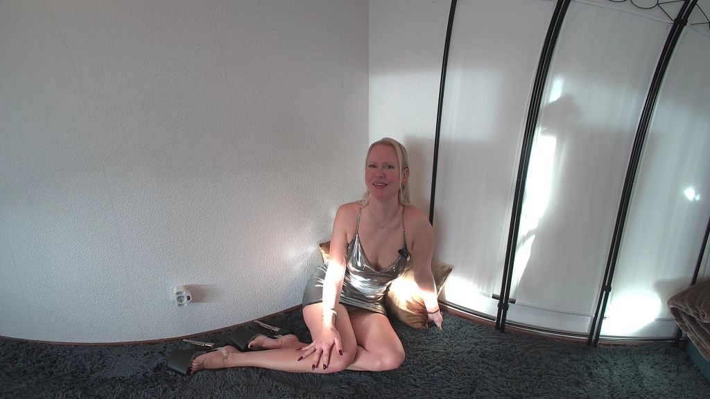 sexy foto nr. 9 von Ehefrau macht Dich zum keuschen Cuckold