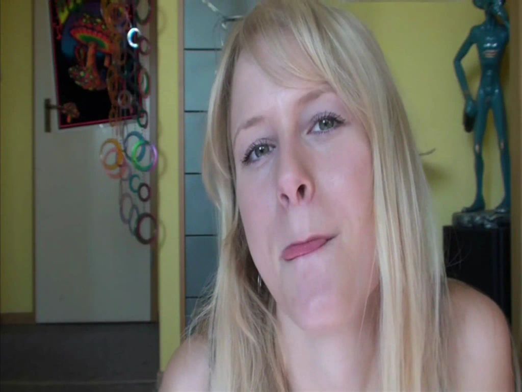 sexy foto nr. 2 von Teeny Squirt