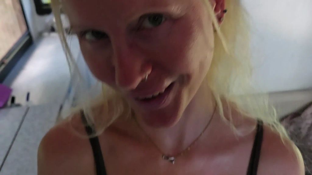 sexy foto nr. 3 von Camper beim wichsen erwischt