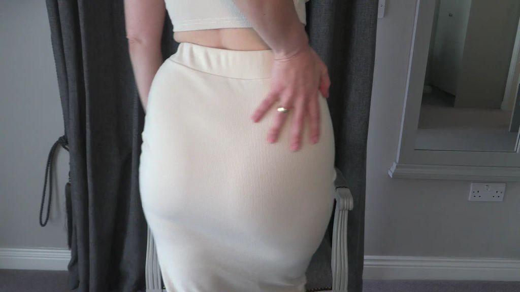 sexy foto nr. 4 von Die verführerische Sekretärinnen Challenge