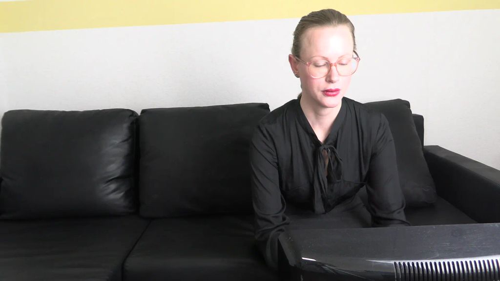 sexy foto nr. 1 von GEFICKT! Nylongeiler Chef fickt seine Sekretärin geil durch!