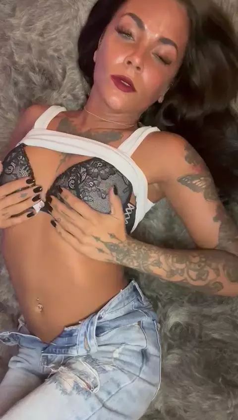 Fotoshooting endet im Orgasmus