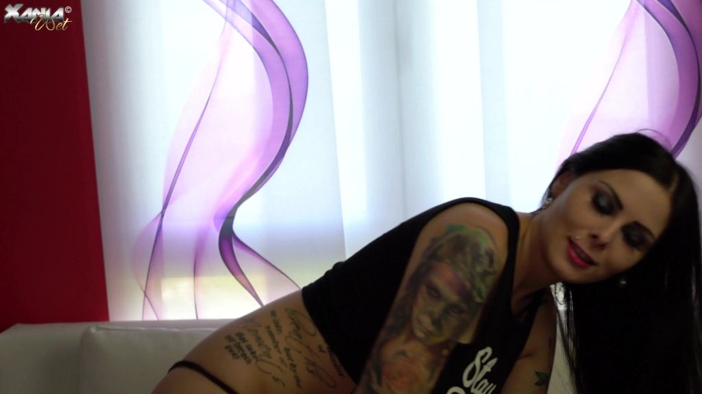 sexy foto nr. 4 von Cam aus und immer noch geil? Selfmade bis die Fotze zuckt!