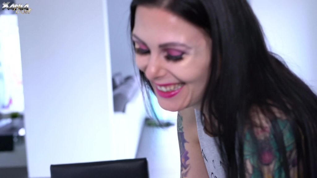sexy foto nr. 2 von POV! Die Babysitterin geknallt!