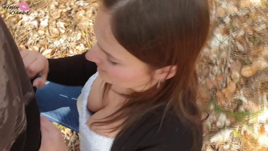 sexy foto nr. 4 von Im Wald verirrt… Was nun? Lass uns ficken...