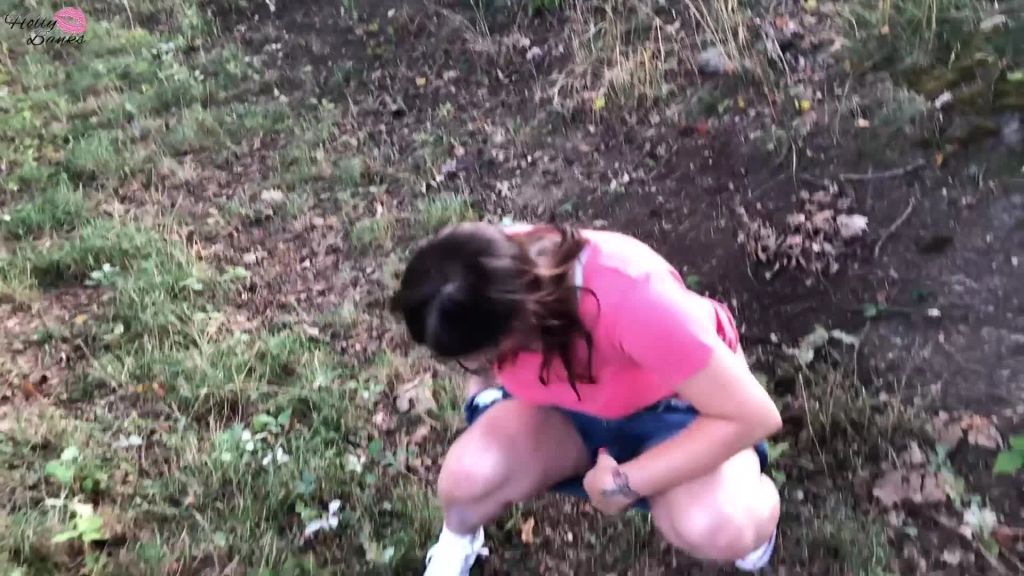 sexy foto nr. 7 von Public Piss auf Rastplatz
