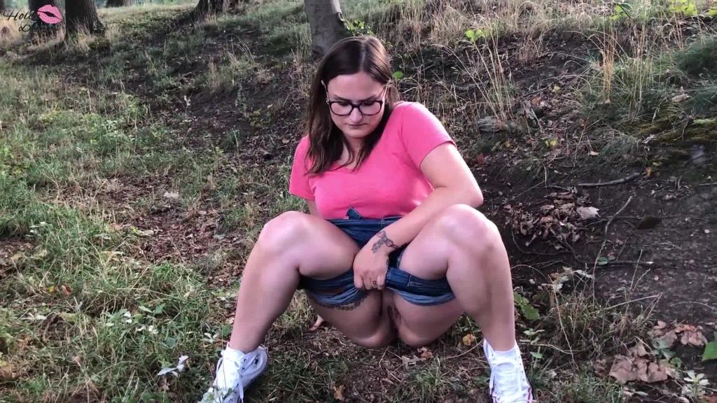 sexy foto nr. 9 von Public Piss auf Rastplatz