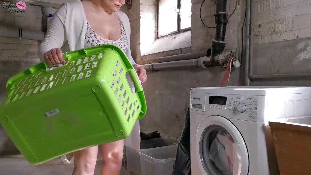 Wäsche der Nachbarin vollgepisst