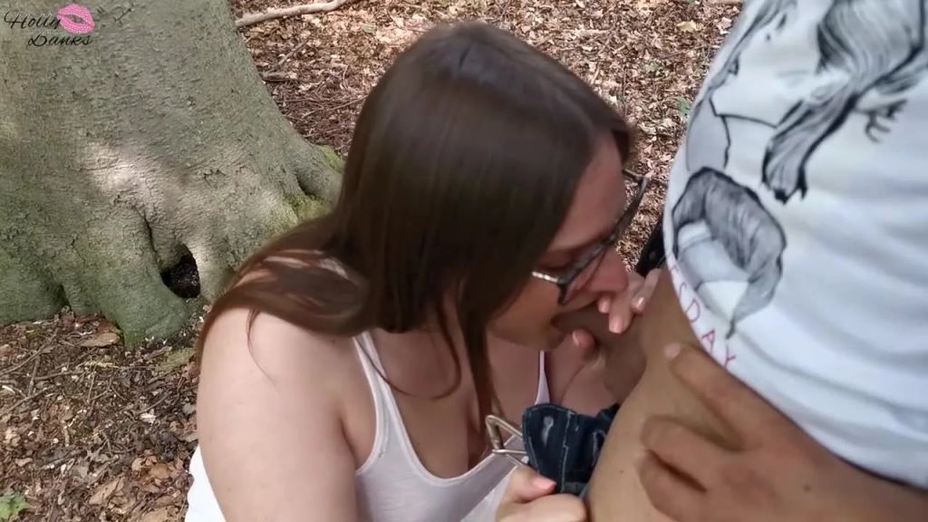 sexy foto nr. 4 von Im Wald verlaufen. Rette mich und du darfst mich ficken!