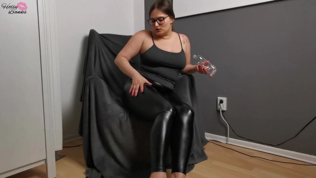 sexy foto nr. 8 von Wetlook Leggings eingeölt
