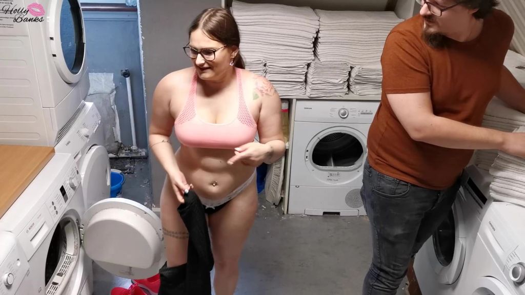 sexy foto nr. 2 von Blowjob im Waschsalon