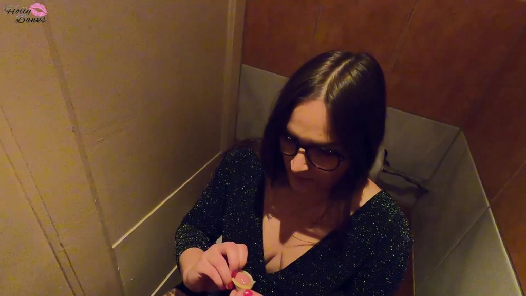 sexy foto nr. 7 von Vom Date versetzt. Barkeeper auf Toilette gefickt