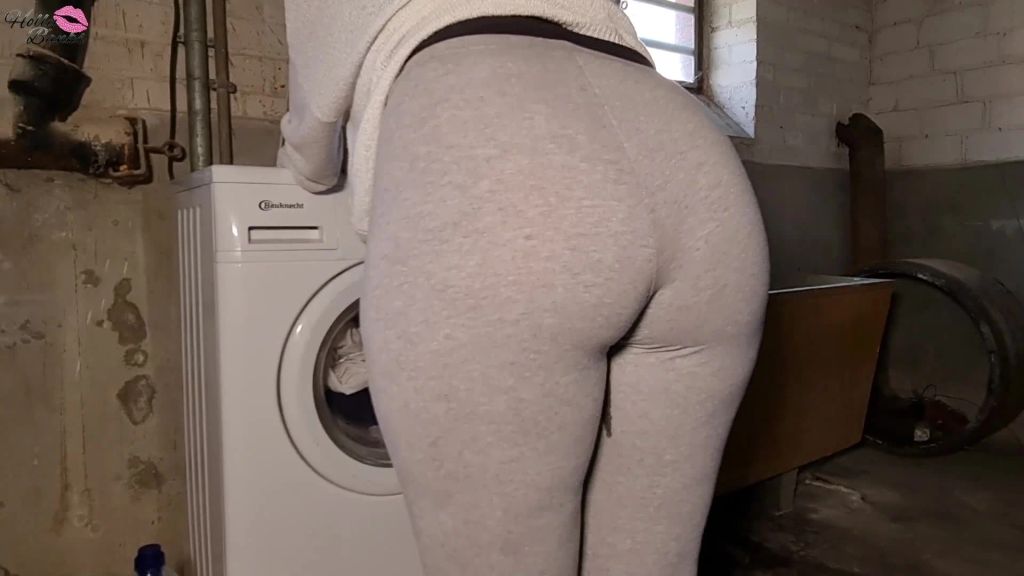 sexy foto nr. 7 von Uuups… Beim Waschen Leggings vollgepisst