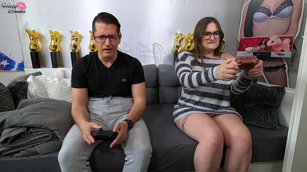 sexy foto nr. 3 von Mann zur Arbeit geschickt und seinen Nerd Kumpel gefickt